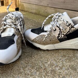 Steve Madden White and Black Sneakers